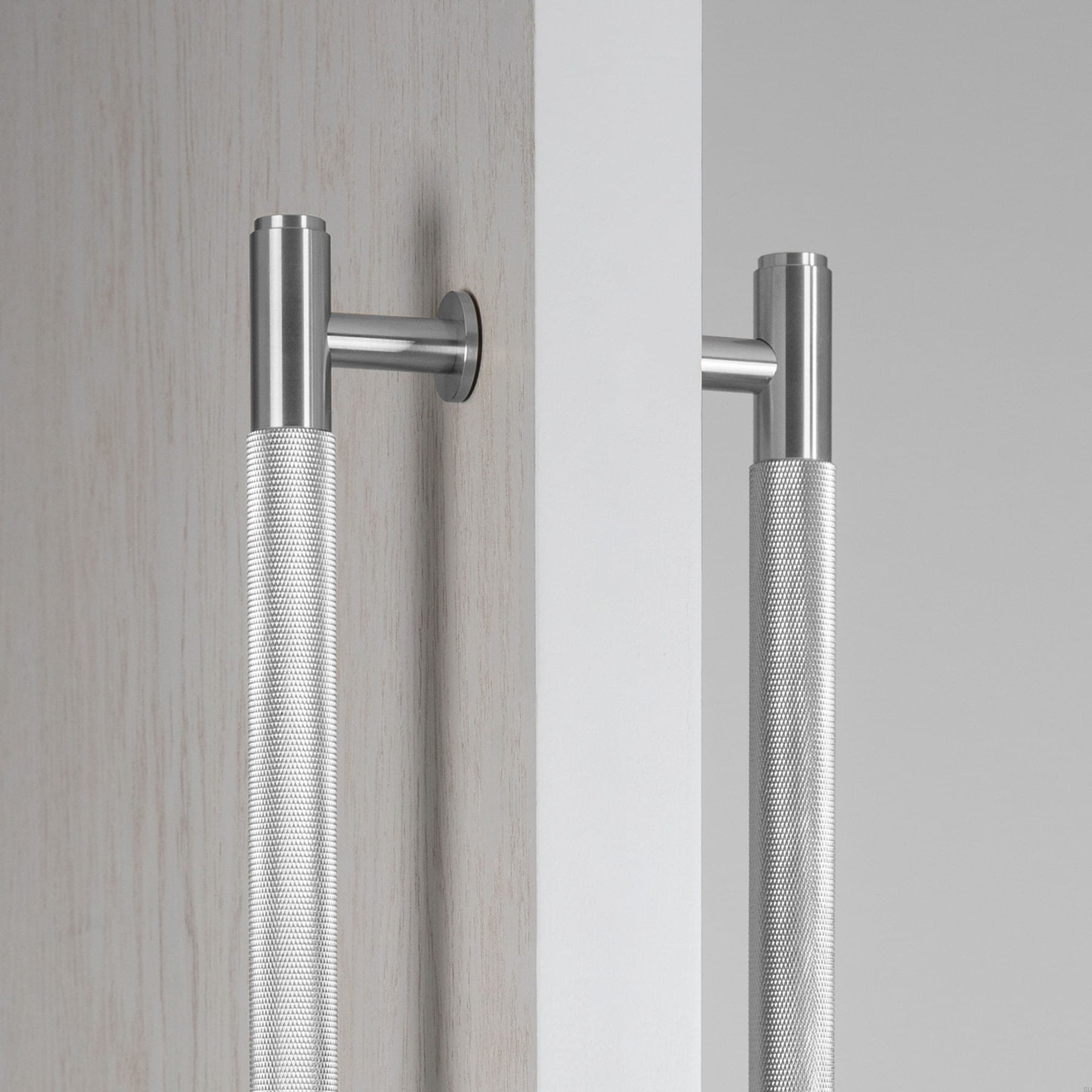 2.bp_double_sided_closet_bar_steel_1.jpg