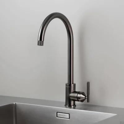 Linear Brass Gun Metal Kitchen Faucet with European Connector