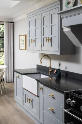 T-Bar Furniture Handle with Cross Plate 95 Brass