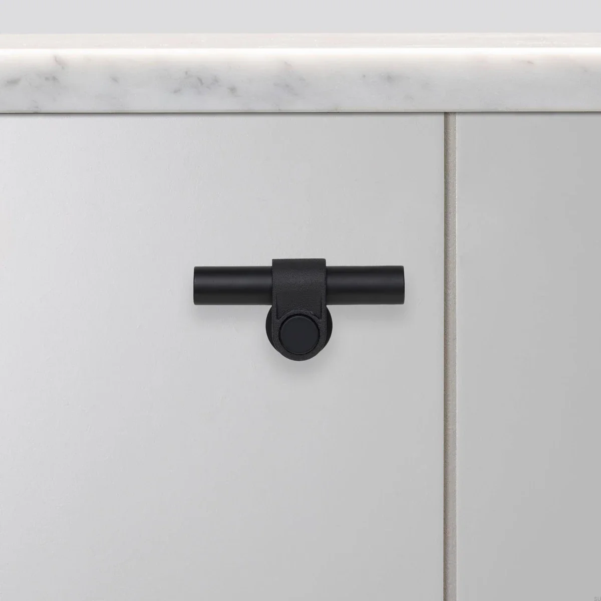 UTB-484300--Uchwyt-meblowy-T-Bar-Cast-Welder’s-Black-Buster-+-Punch-Skandynawskie-Uchwyty_3