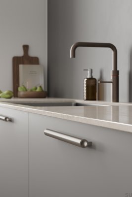 Lucente 224 elongated furniture handle, aluminum, matt silver