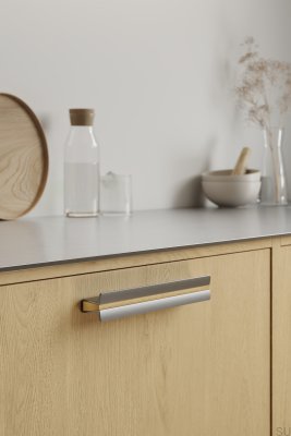 Papillon 160 oblong furniture handle, aluminum, silver, with oak wood