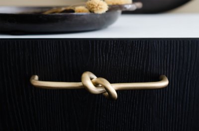 Knot 128 Brushed Brass Elongated Furniture Handle